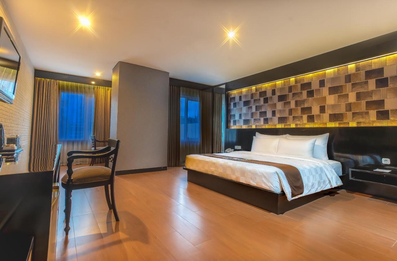 Hotel Royal Regantris Cendana à Sorabaya Extérieur photo