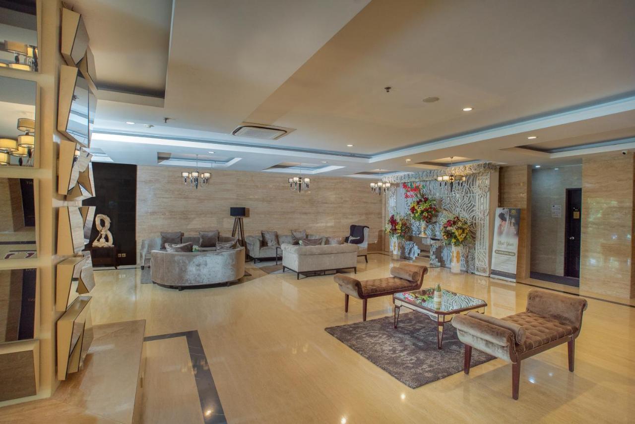 Hotel Royal Regantris Cendana à Sorabaya Extérieur photo